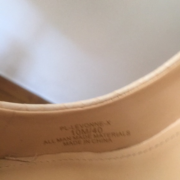 BCBG heels - Picture 7 of 7